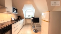 küche mit speisekammer - Attraktive Eigentumswohnung mit Balkon und Stellplatz in Meckelfeld