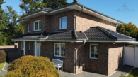 seitenansicht vorne - Villa im Zentrum von Hittfeld