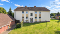 hausansicht (1) - Gepflegtes Mehrfamilienhaus mit großem Grundstück und Entwicklungsmöglichkeiten in Hittfeld