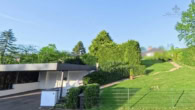 straßenansicht - Traumlage Rosengarten-Sottorf! Sonniges Baugrundstück in Südhanglage mit hochwertiger Doppelgarage