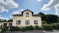 ansicht straße - Mehrfamilienhaus im Hittfelder Ortskern