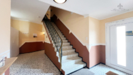 treppenhaus - Mehrfamilienhaus im Hittfelder Ortskern