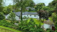 blick von wald und wiese - Weite, Ruhe & Design: Moderner Winkelbungalow in Rosengarten mit Kamin, Gartenidylle & Hamburg-Nähe