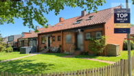 hausfront - Kapitalanlage mit Zukunft -modernisiertes Reihenhaus in begehrter Lage von Hittfeld
