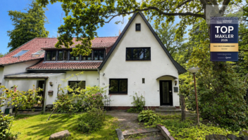 Charmante Doppelhaushälfte mit Altbauflair und Terrasse in Seevetal-Maschen, 21220 Seevetal, Doppelhaushälfte