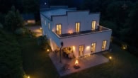 sommernächte (ki) - Rosengarten Ehestorf! Architekten Villa vor Hamburg in Hanglage mit Spa-Flair & Dachterrasse