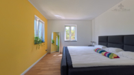 schlafraum og - Rosengarten Ehestorf! Architekten Villa vor Hamburg in Hanglage mit Spa-Flair & Dachterrasse