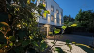 abendfoto (ki) - Rosengarten Ehestorf! Architekten Villa vor Hamburg in Hanglage mit Spa-Flair & Dachterrasse