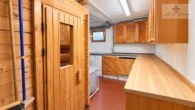 sauna (kg) - Niedrige Energiekosten & Echtholz-Charme: Massives Finnland-Holzhaus mit PV